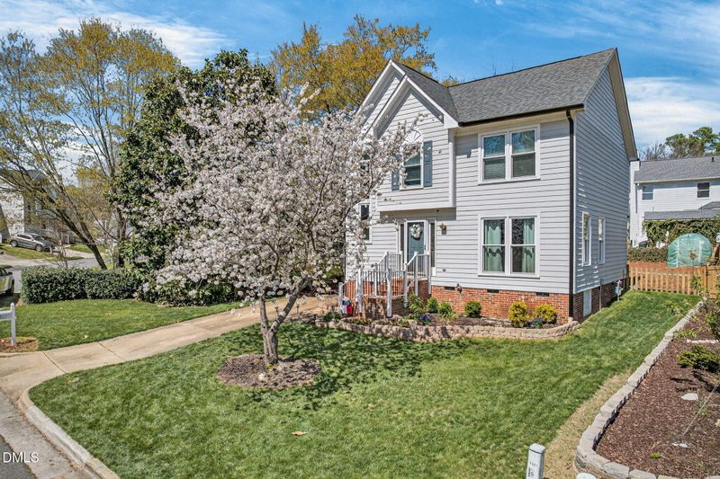 2317 Florida Ct, Raleigh, NC 27615