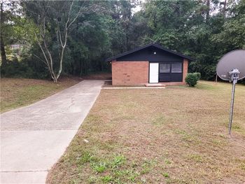 2331 Lake Ave, Fayetteville, NC 28301