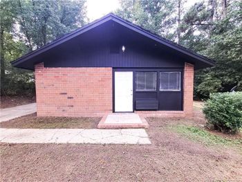 2331 Lake Ave, Fayetteville, NC 28301