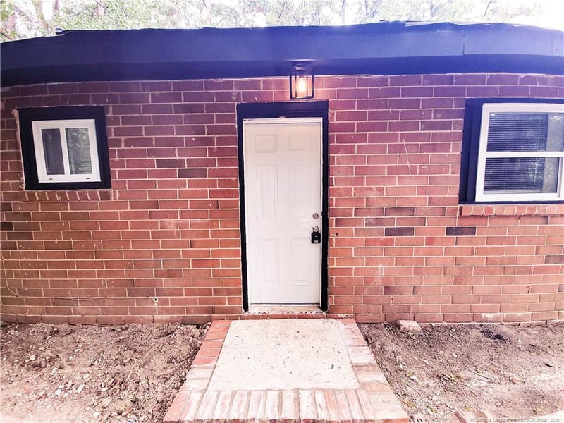 2331 Lake Ave, Fayetteville, NC 28301