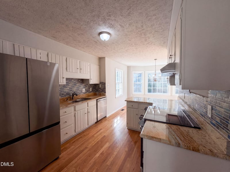 2337 Rolling Hill Rd, Fayetteville, NC 28304