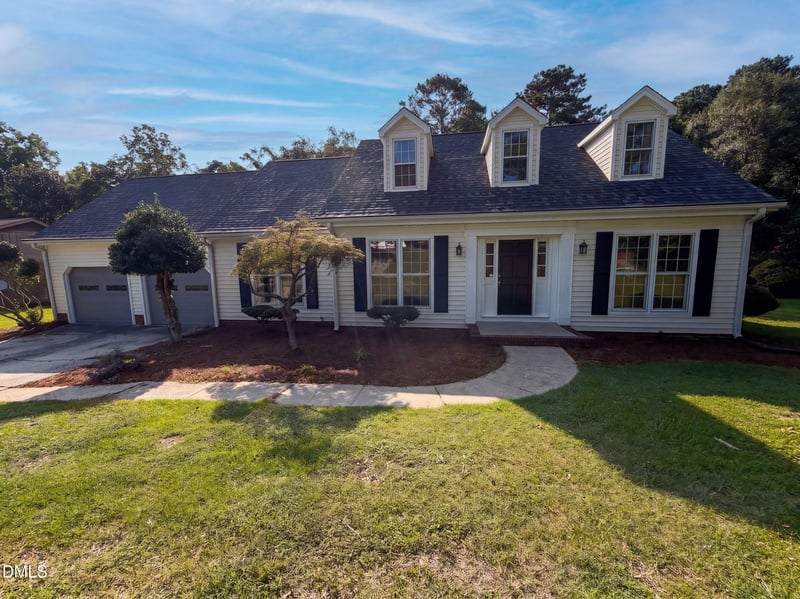 2337 Rolling Hill Rd, Fayetteville, NC 28304