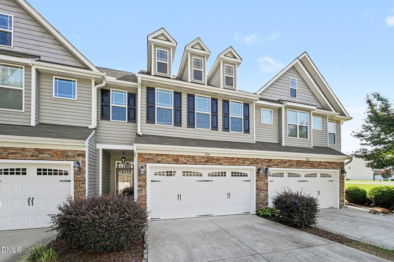 234 Wembley Dr, Clayton, NC 27527