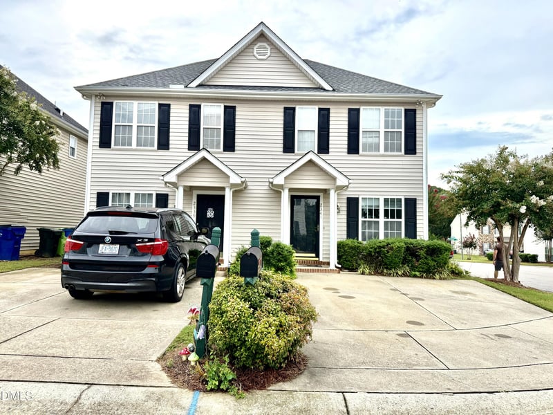 2341 Turtle Point Dr, Raleigh, NC 27604