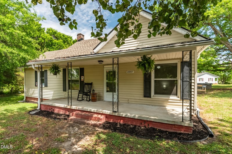 2357 Baynes Rd, Burlington, NC 27217