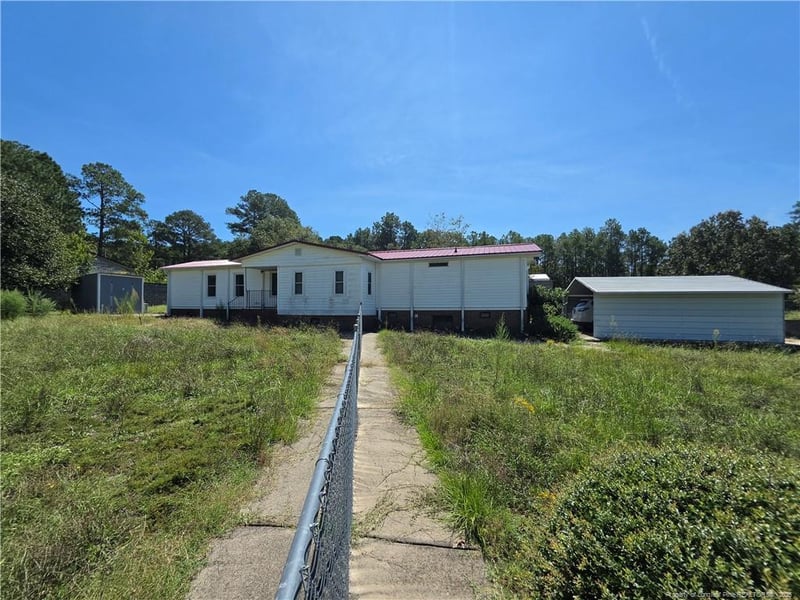 237 Russellville Ct, Fayetteville, NC 28306