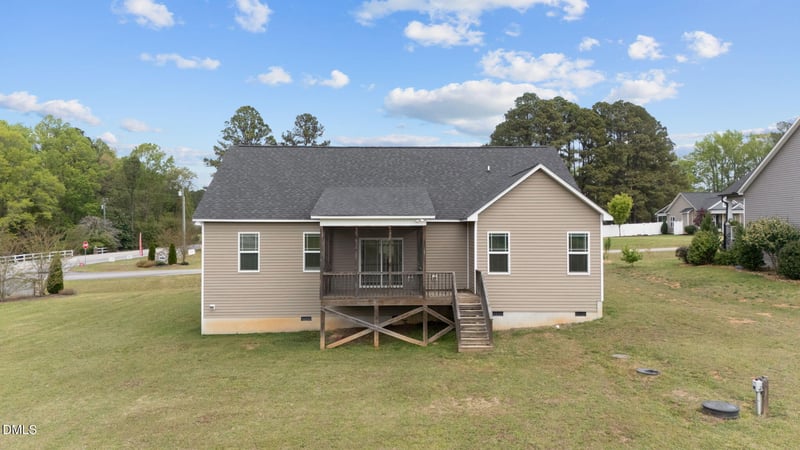 24 Carolina Landing Dr, Zebulon, NC 27597