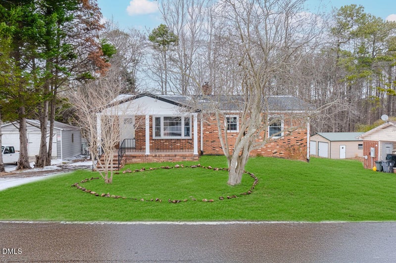 24 Pine St, Franklinton, NC 27525