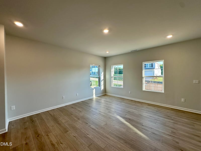 240 Buckthorn Dr, Youngsville, NC 27596