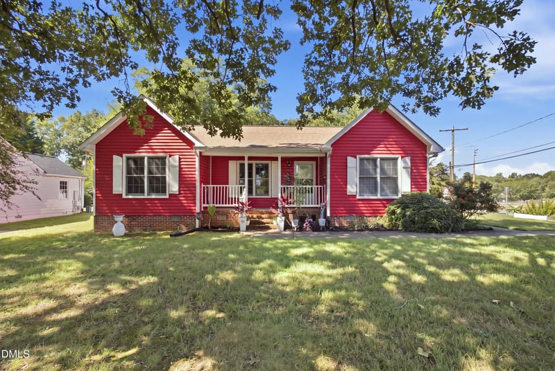 240 Silver Lake Dr, Burlington, NC 27215