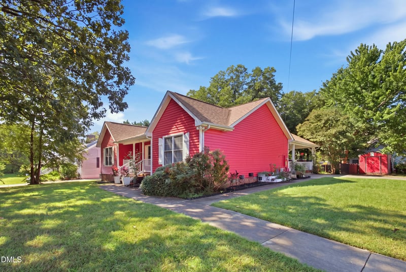 240 Silver Lake Dr, Burlington, NC 27215