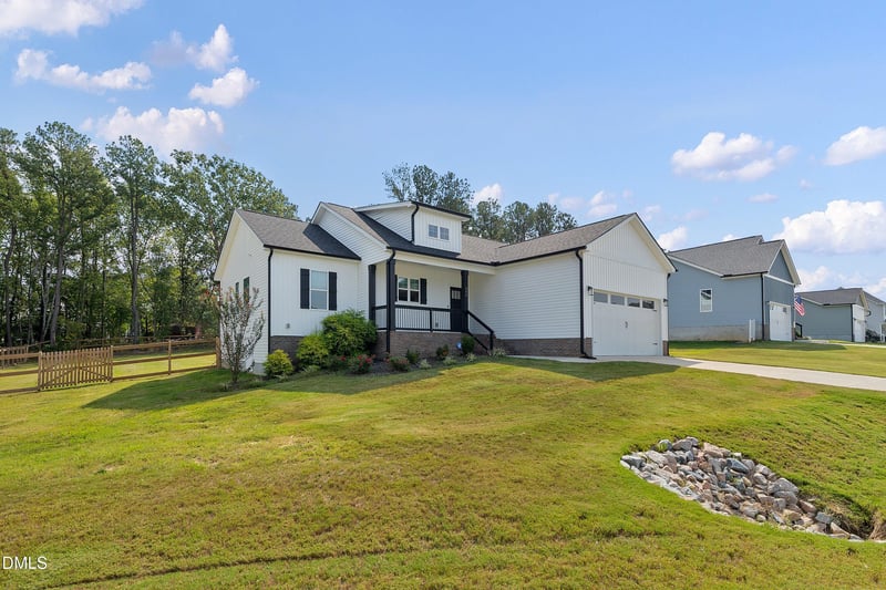 240 Sourgum Ct, Zebulon, NC 27597