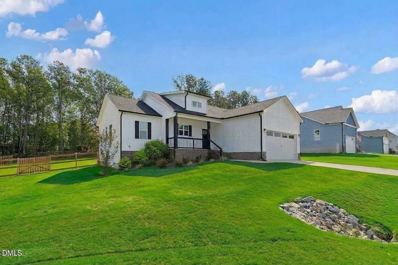 240 Sourgum Ct, Zebulon, NC 27597