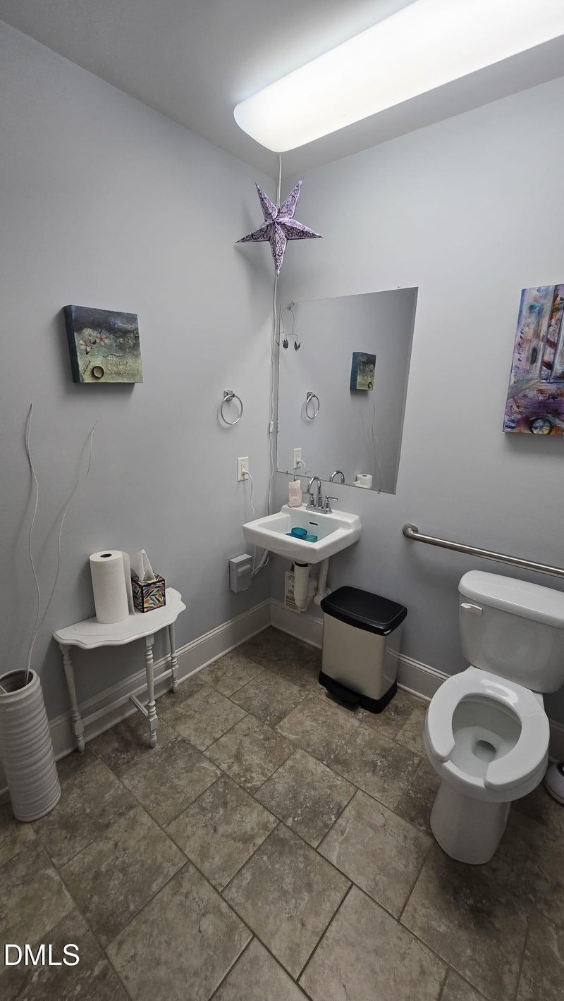 240 E Winmore Ave #C2, Chapel Hill, NC 27516