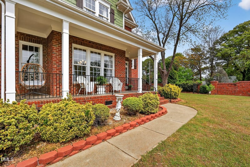 2400 Stewart St, Fuquay Varina, NC 27526