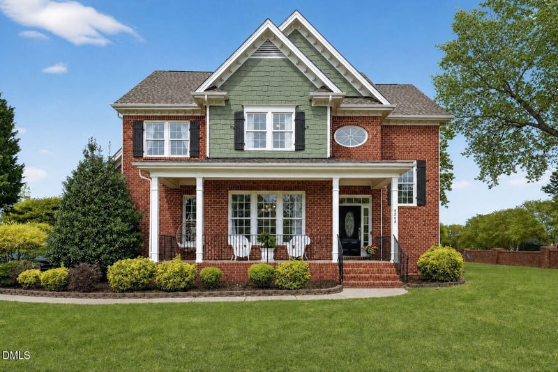 2400 Stewart St, Fuquay Varina, NC 27526