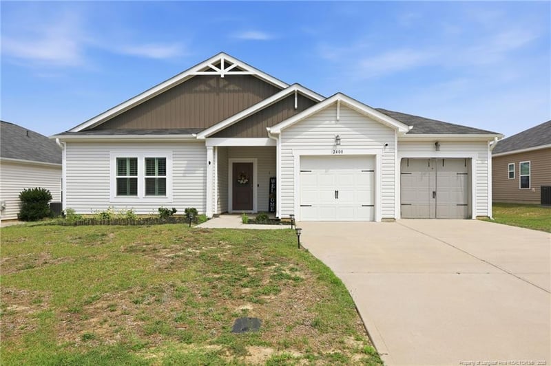 2408 Spinning Wheel Rd, Fayetteville, NC 28306