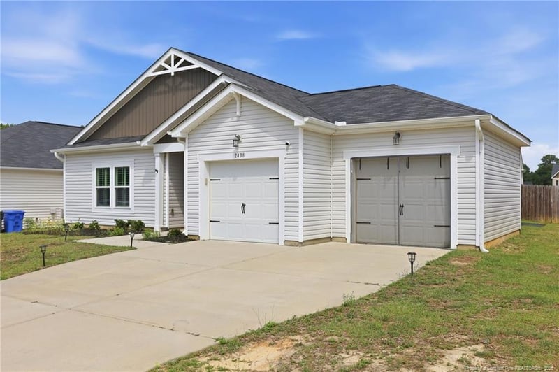 2408 Spinning Wheel Rd, Fayetteville, NC 28306