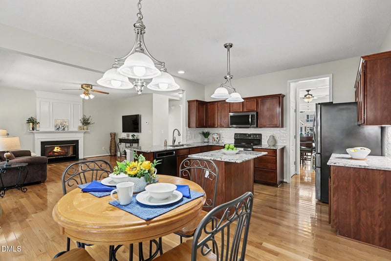 2414 Colony Woods Dr, Apex, NC 27523