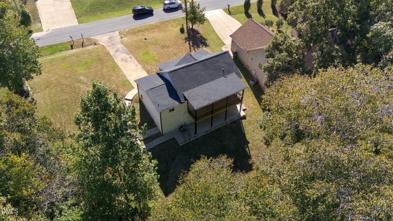 242 Oakdale Ave, Clayton, NC 27520