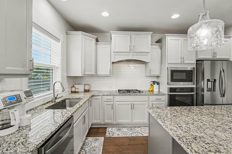 2420 Glade Mill Ct, Fuquay Varina, NC 27526