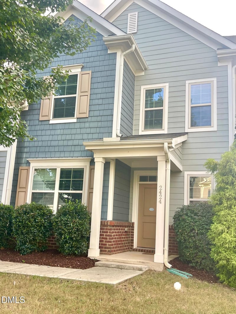 2424 Lambton Wood Dr, Apex, NC 27539