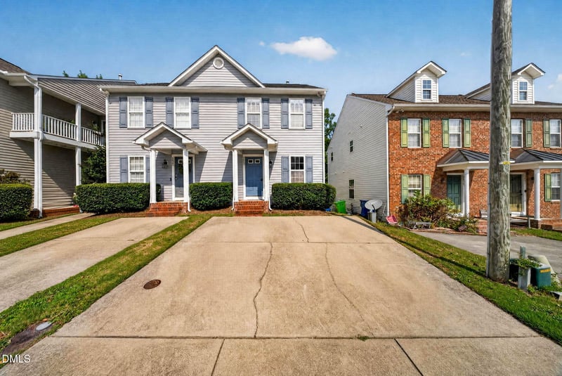 2425 Bay Harbor Dr, Raleigh, NC 27604