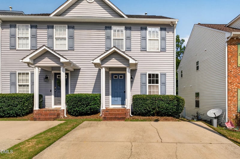 2425 Bay Harbor Dr, Raleigh, NC 27604