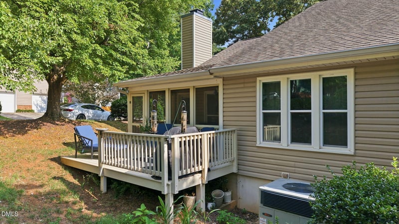 243 Chimney Rise Dr, Cary, NC 27511