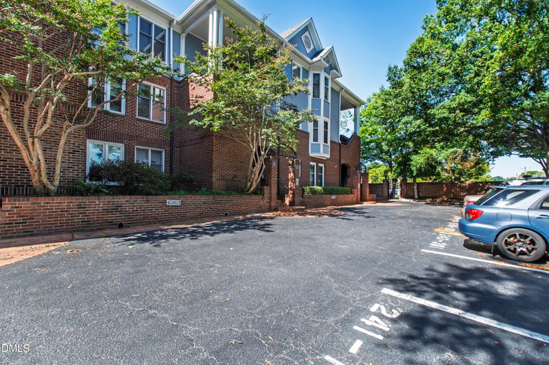 243 New Bern Pl #301, Raleigh, NC 27601