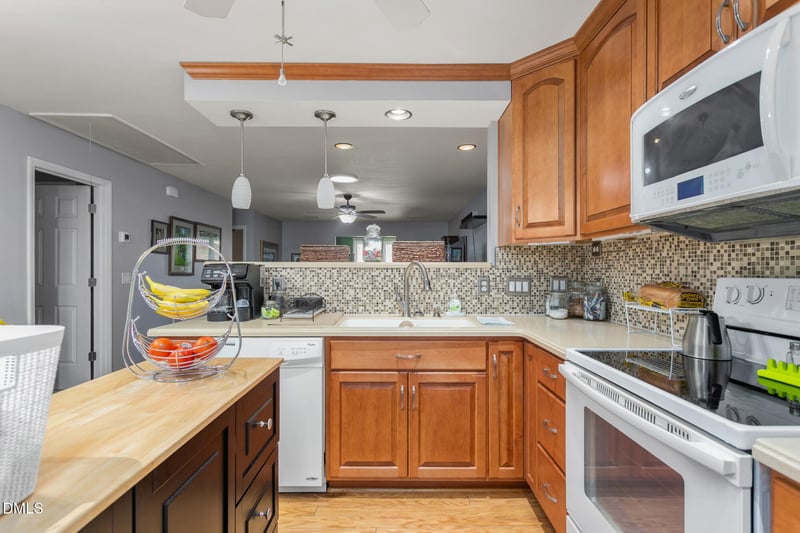 2435 Moran St #6f, Burlington, NC 27215