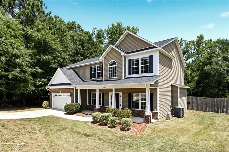 2438 Market Hill Dr, Fayetteville, NC 28306