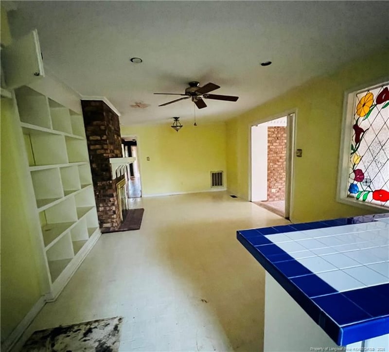 2454 Vandemere Ave, Fayetteville, NC 28304