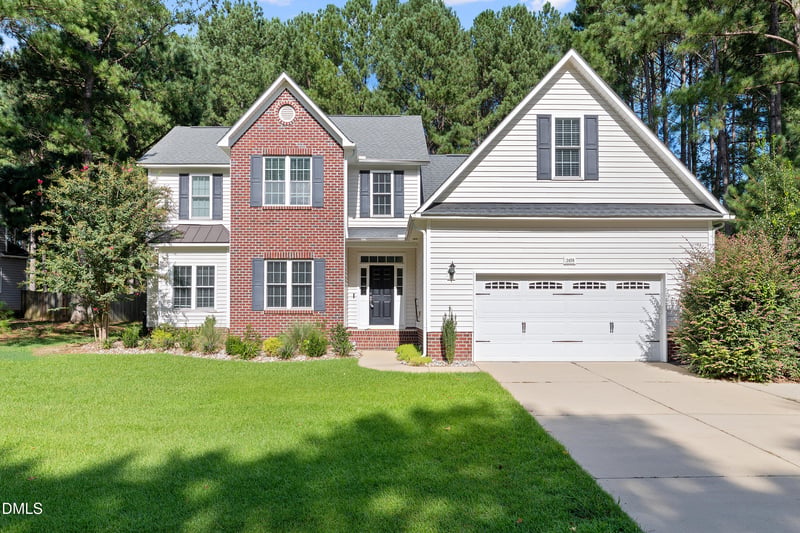 2458 Valley Dr, Clayton, NC 27520