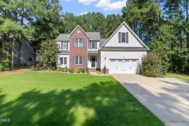 2458 Valley Dr, Clayton, NC 27520