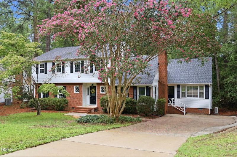 2461 Sedgefield Dr, Chapel Hill, NC 27514