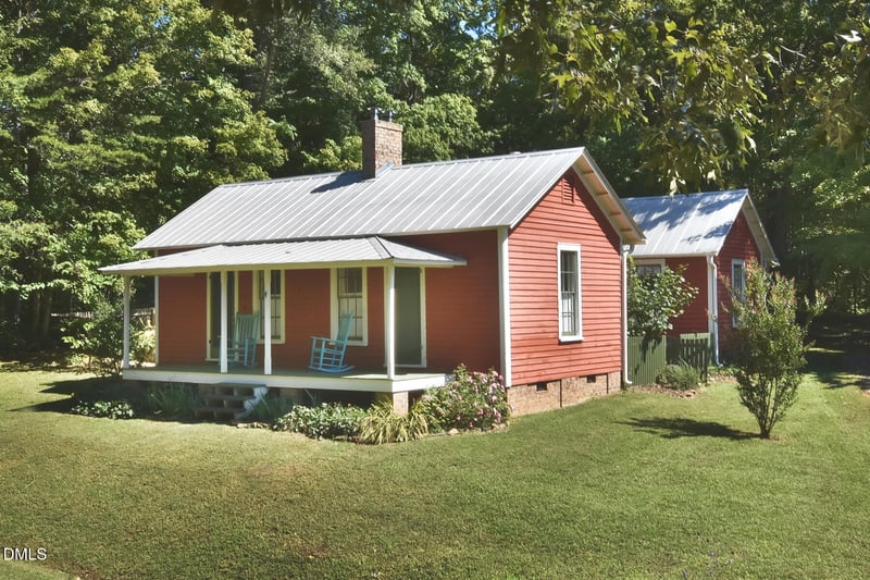 2487 Glencoe St, Burlington, NC 27217