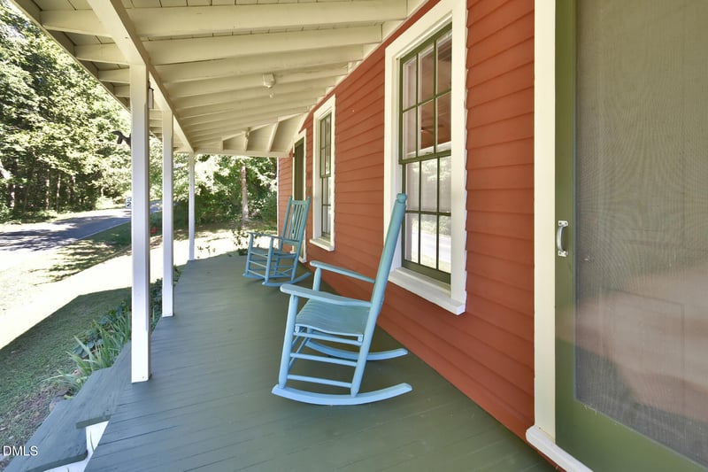 2487 Glencoe St, Burlington, NC 27217
