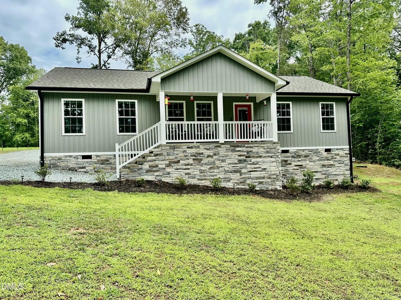 249 Fishermans Point Rd, Roxboro, NC 27574
