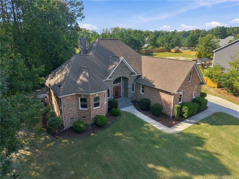 249 Saintsbury Pl, Sanford, NC 27332