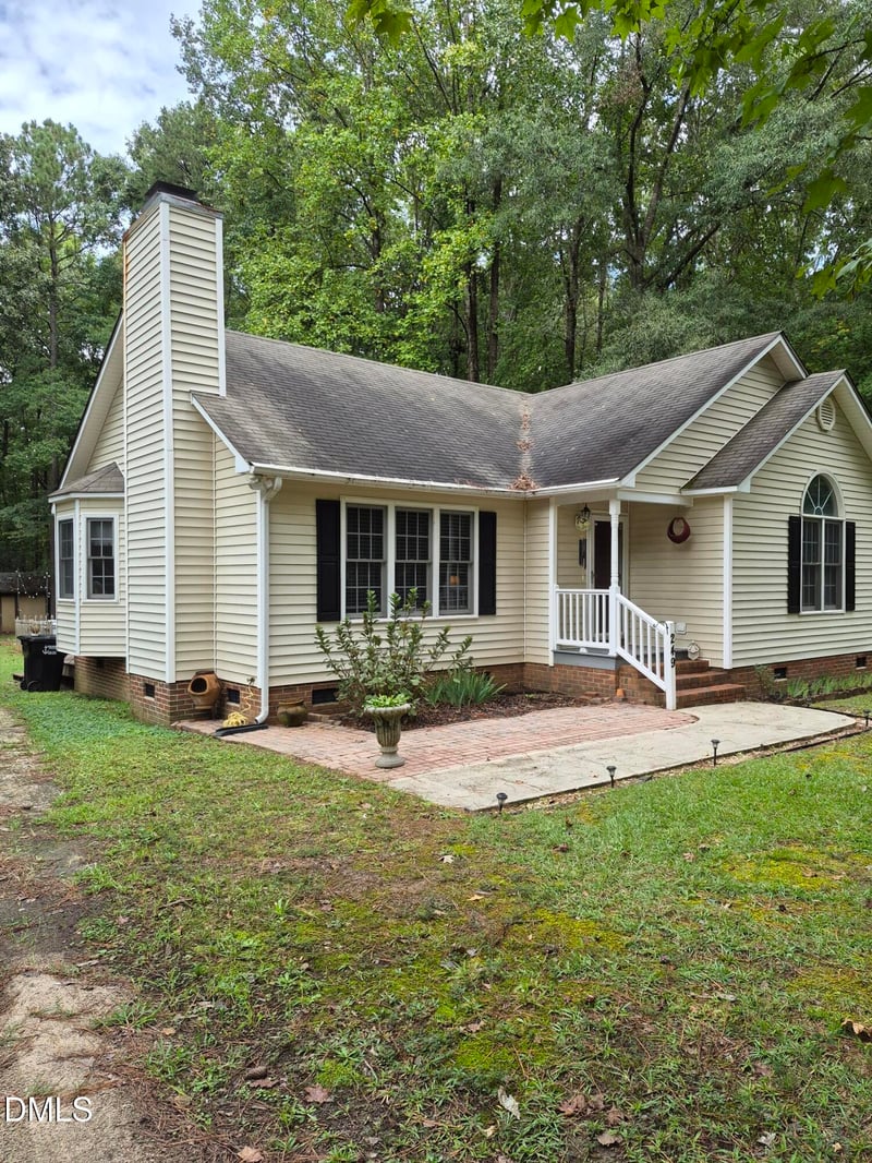 249 Wyndfall Ln, Archer Lodge, NC 27527