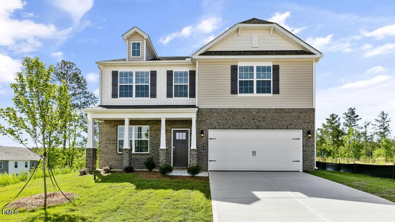 25 Babbling Brook Dr, Fuquay Varina, NC 27526