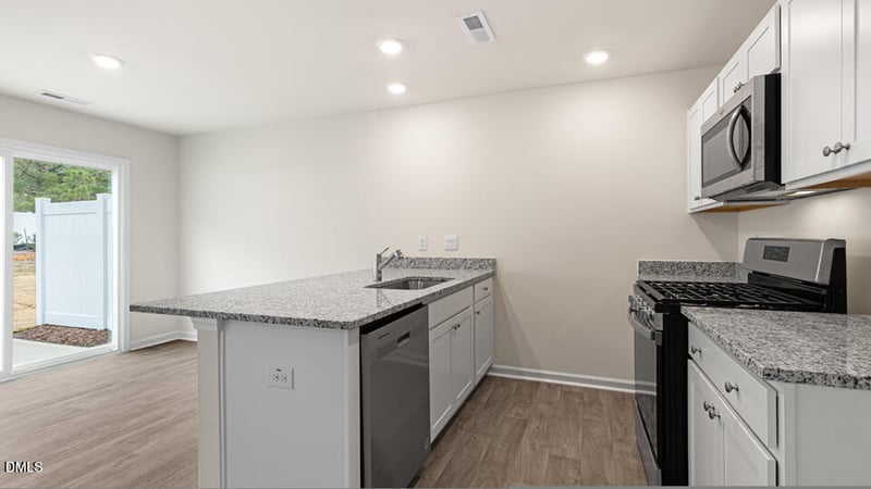 25 Bee Garden Ct, Angier, NC 27501