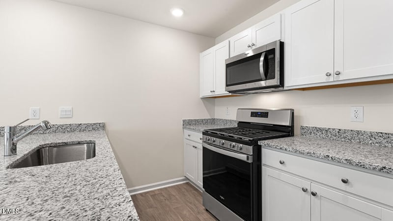 25 Bee Garden Ct, Angier, NC 27501
