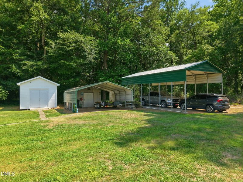 25 Eugene Jernigan Rd, Dunn, NC 28334