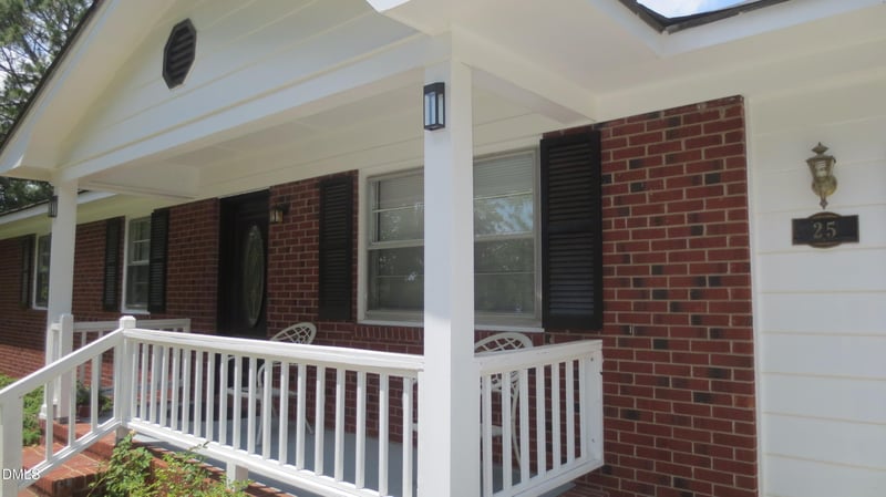 25 E North St, Angier, NC 27501