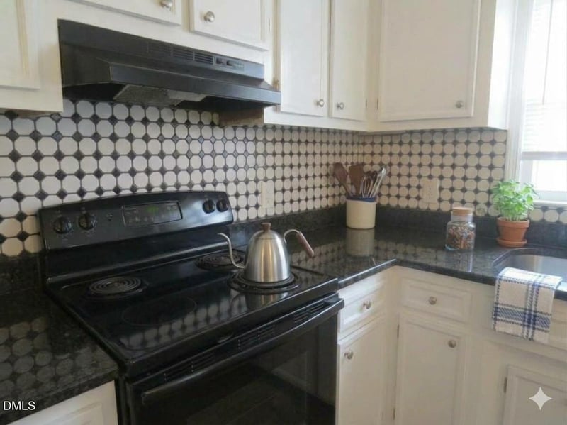 25 E North St, Angier, NC 27501