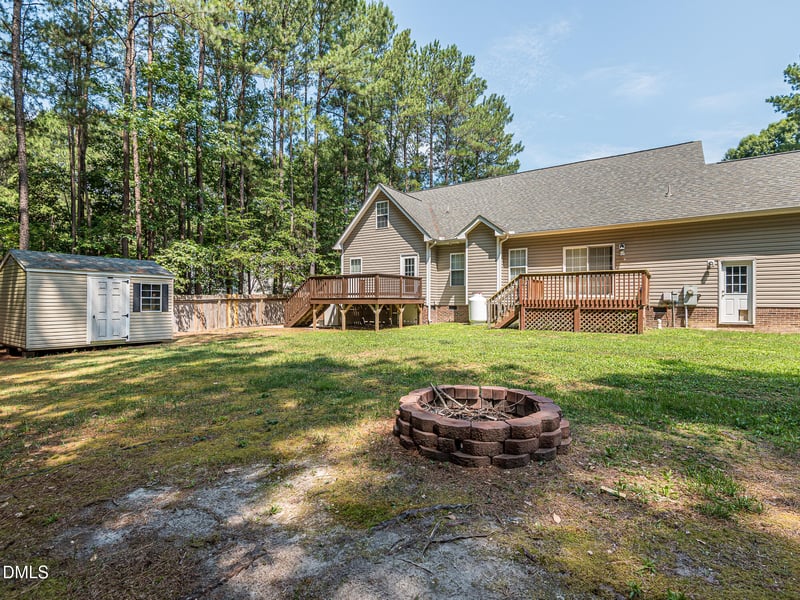 25 Shellcross Ct, Youngsville, NC 27596