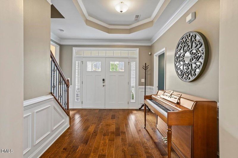 250 Roaring Creek Dr, Garner, NC 27529