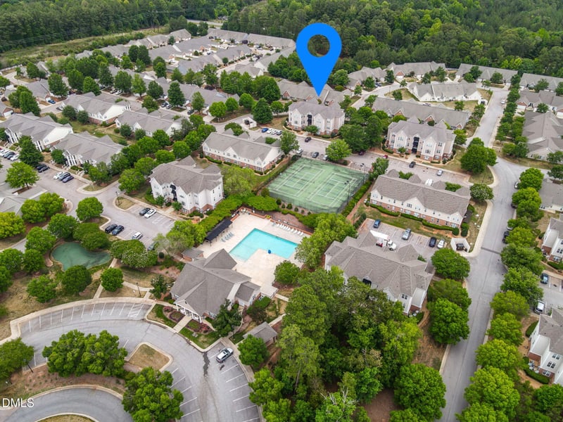 2501 Huntscroft Ln #100, Raleigh, NC 27617
